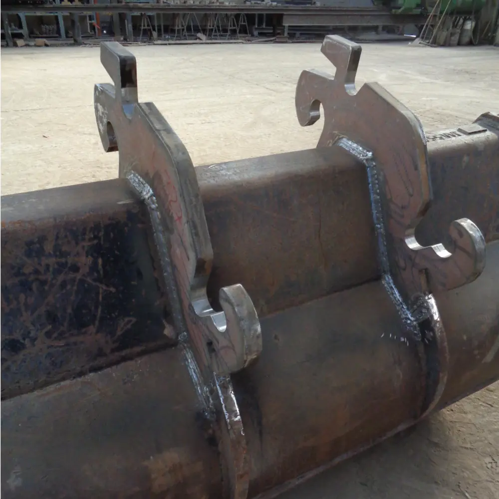 attache-snelwissel-verachtert godet de curage avec des plaques d'ancrage type verachtert soudé .